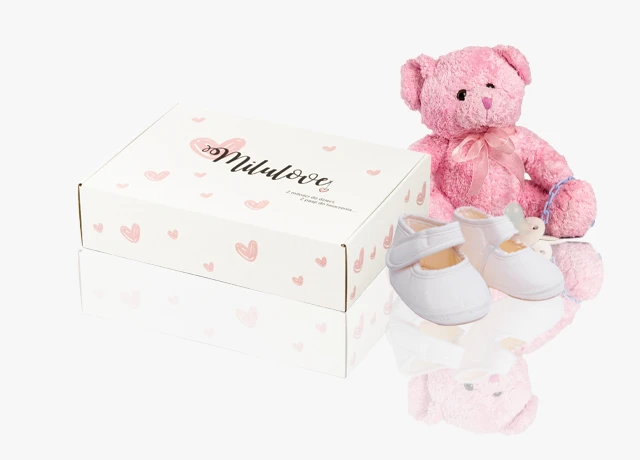 karton z logo firmy Milulove, realizacja nadruku Kartony24