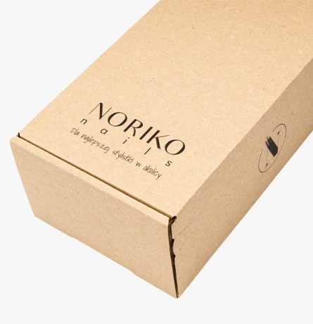 opakowanie e-commerce z nadrukiem personalizacja dla twoich produktów do wysyłki paczkomatem