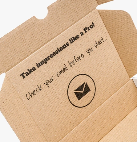 karton wysyłkowy dla e-commerce z personalizowanym nadrukiem wiadomość dla klienta