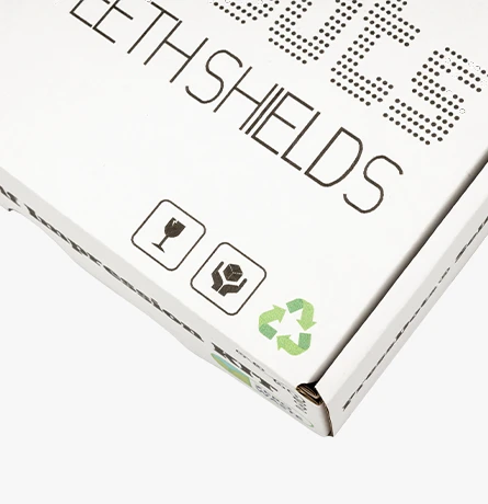 wysyłka produktów oznaczenia na kartonie wysyłkowym z indywidualnym nadrukiem 